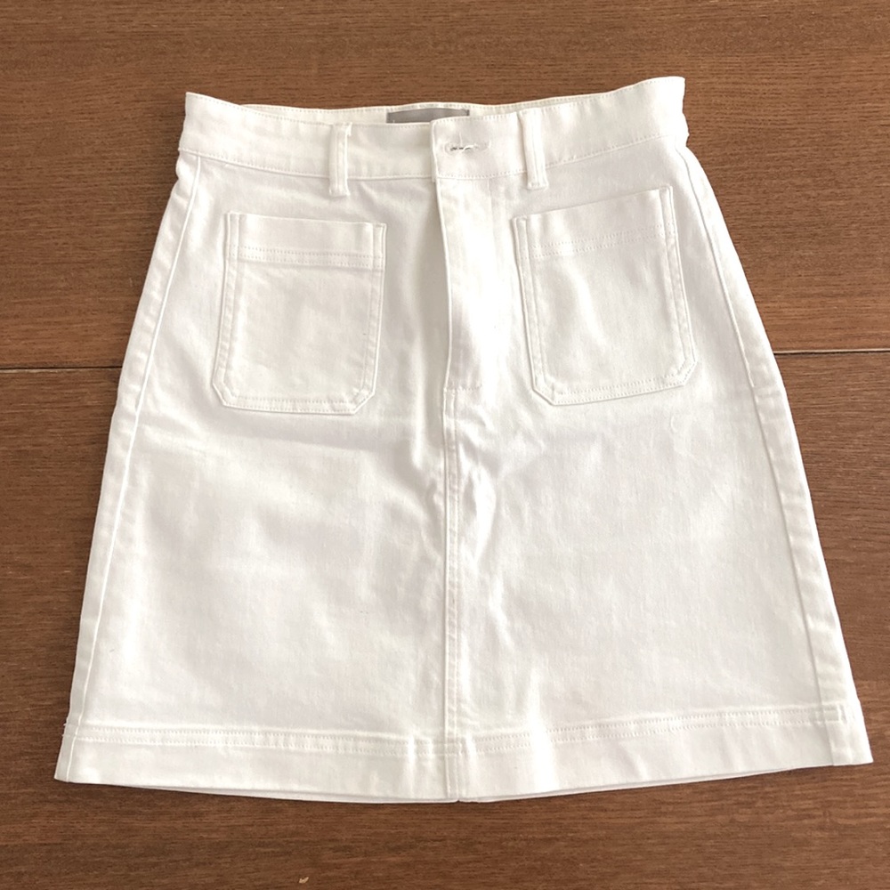 Everlane patch pocket skirt
